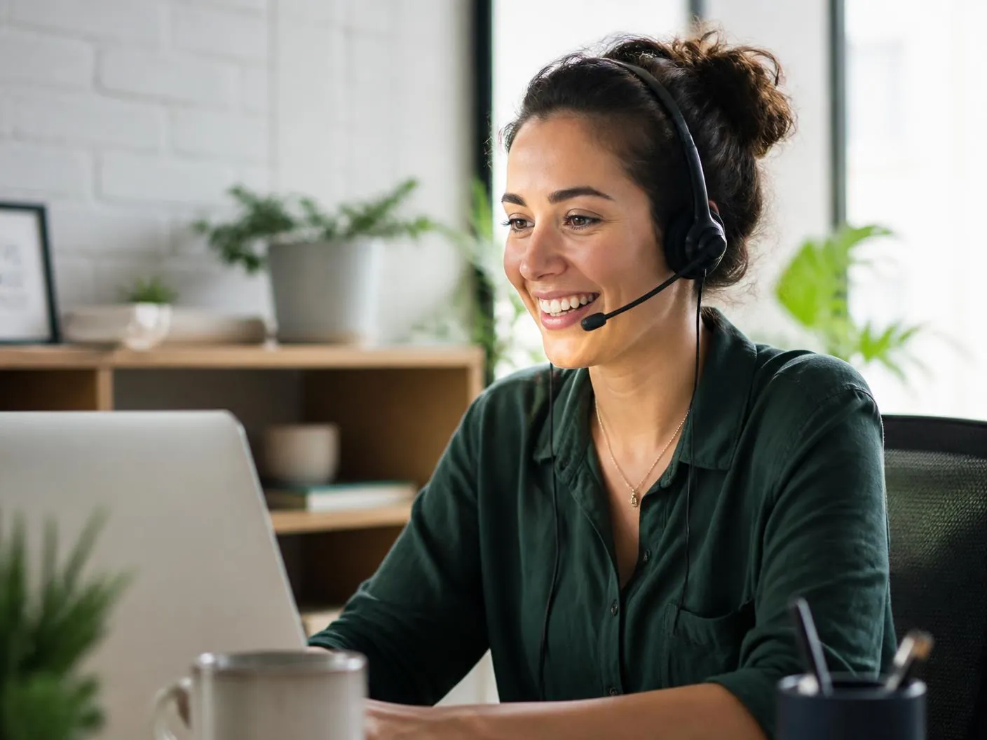 Community E-commerce support specialist helping a merchant